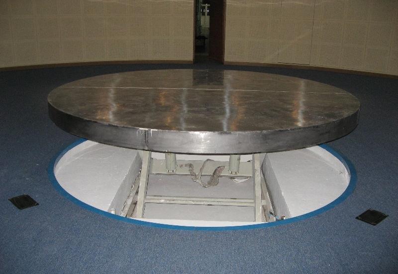 液壓升降舞臺(tái)