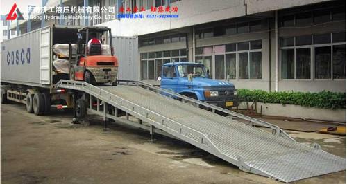 移動(dòng)式登車橋，移動(dòng)式液壓登車橋